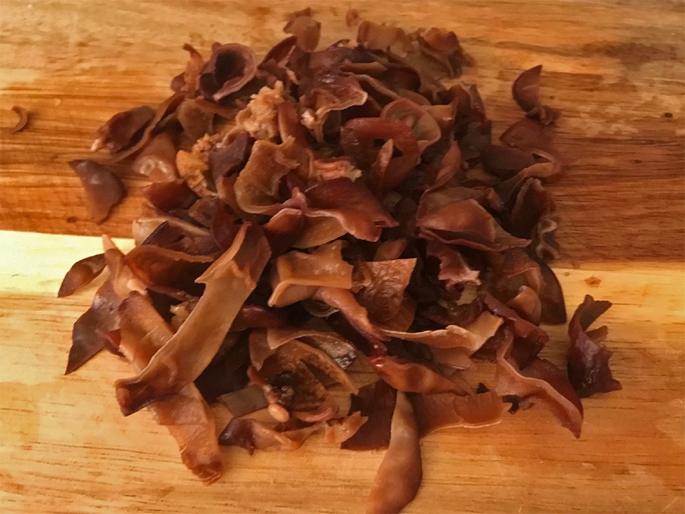 Древесные грибы по-корейски